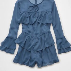 AE Long-Sleeve Ruffle Romper Sz M